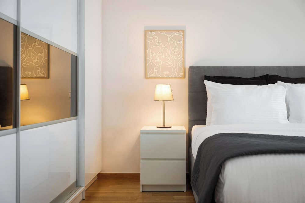 Glyfada Golden Stay