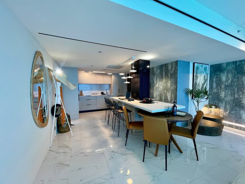 Carmel Holiday Apartments