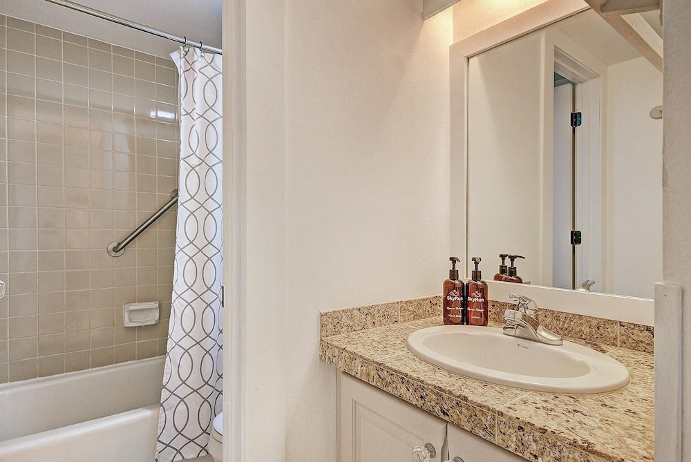 SkyRun - Vacation Condos in Copper Mountain Resort CO