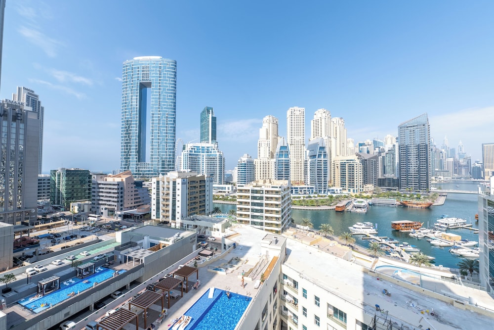 Waterfront 3BR with Marina View at DEC