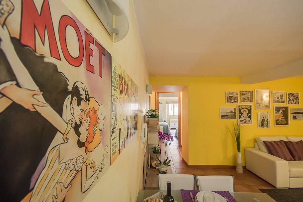 Rome King Suite