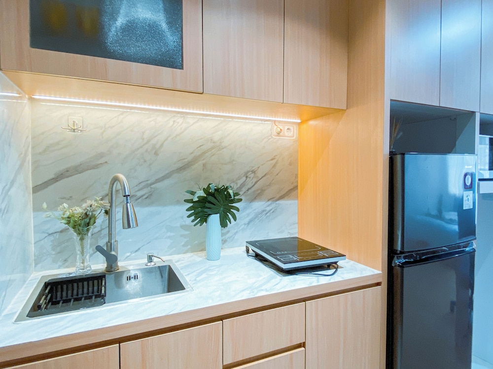 Studio Near Sicc At Royal Sentul Park Apartment