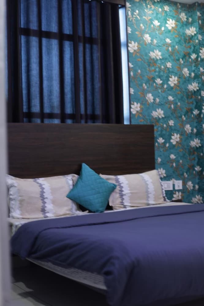 Kinsfolk Inn Hotel And Banquet