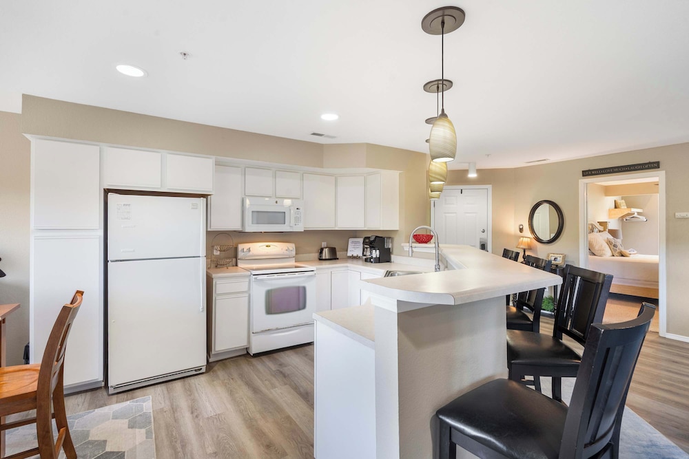 Edgewater Escape Stay for 6