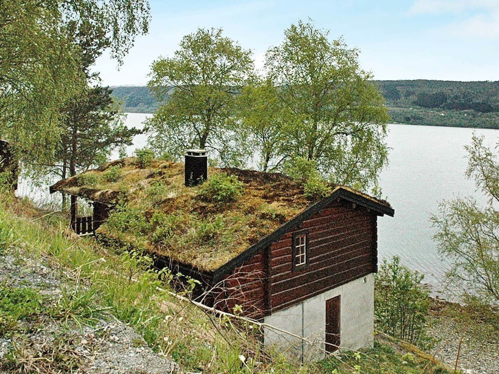 Photo 12