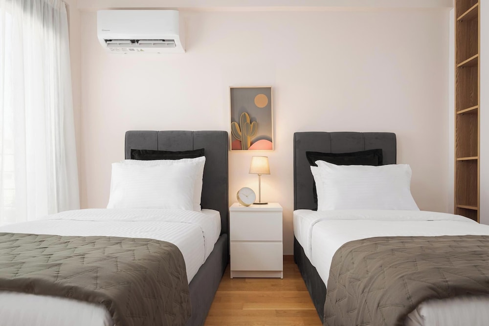 Glyfada Golden Stay