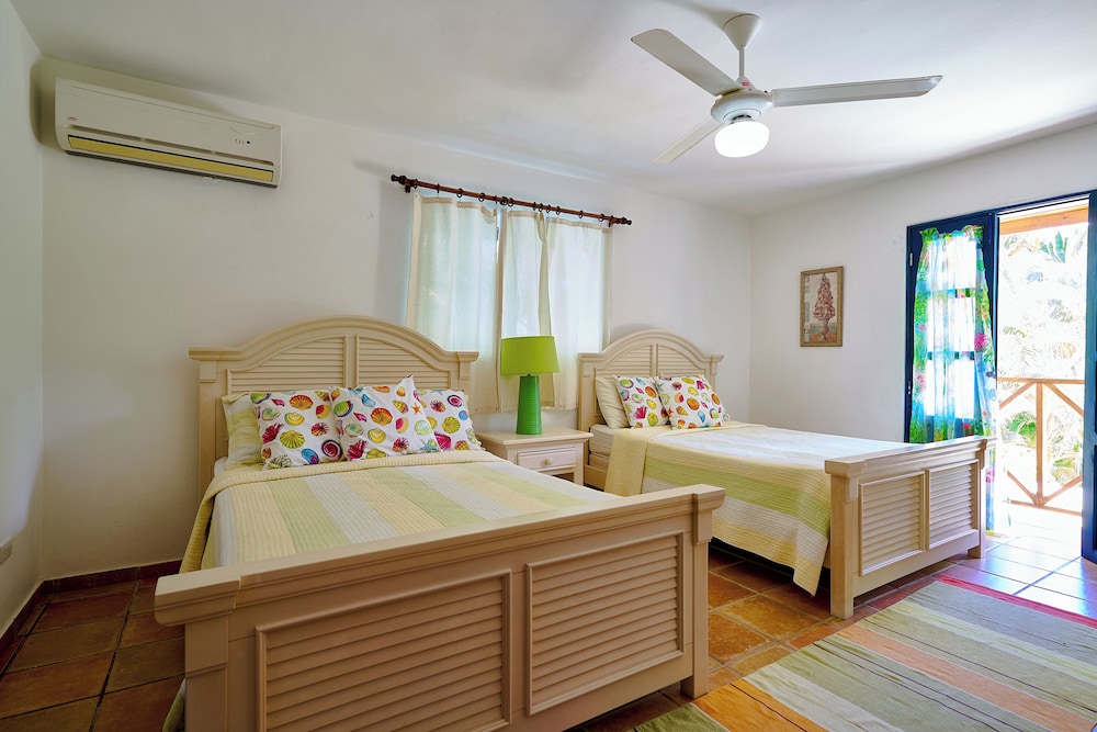 Beach Villa in El Portillo Sleeps 12