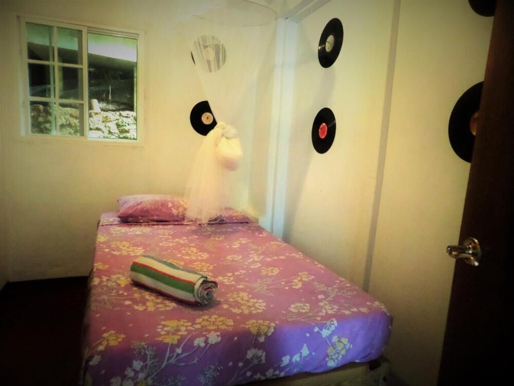 La Familia Guesthouse view 3
