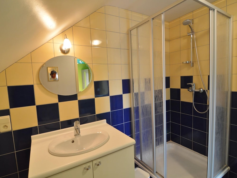 Delightful Villa in Sourbrodt With Swimming Pool, Terrace