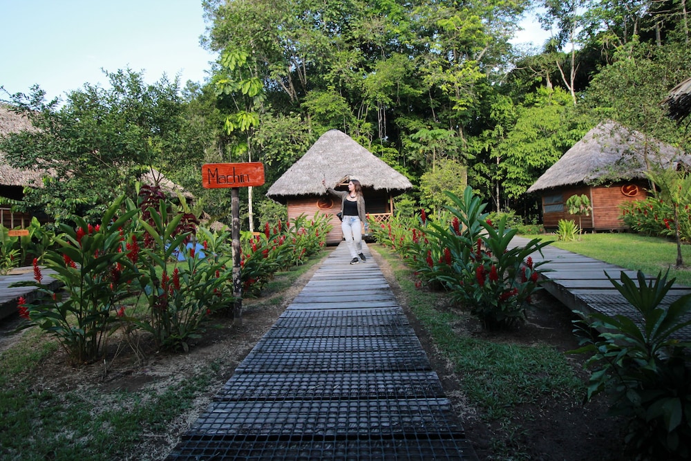 Sani Lodge