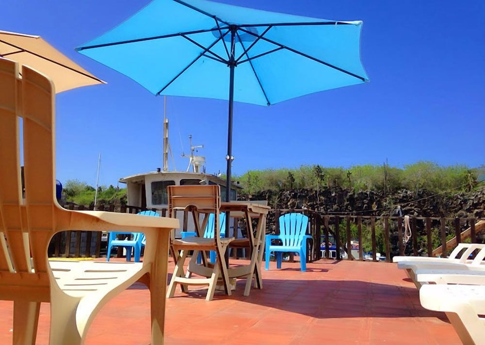 Hotel Castro Galapagos - Image 1