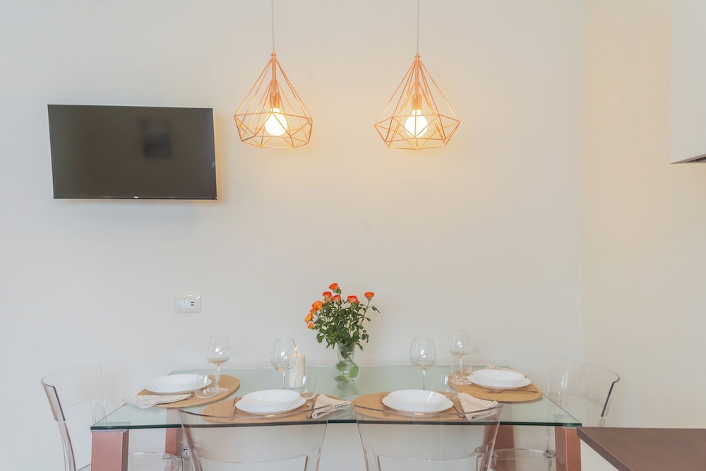 Como Dreams Apartments - Serendipity Suite by Rent all Como