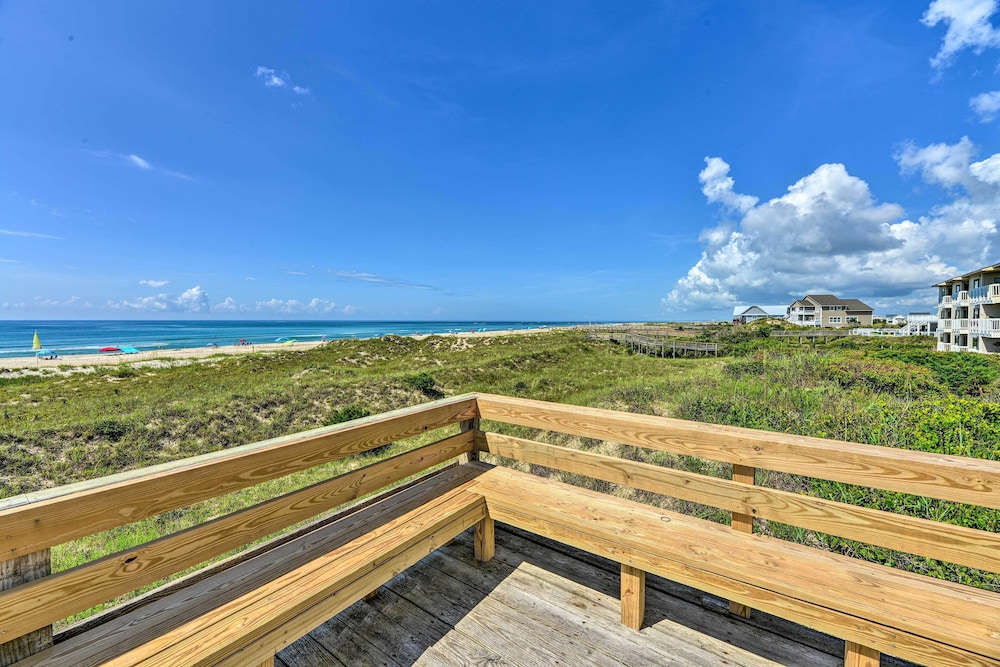 Point Emerald Resort Retreat: Walk to Beach! view 4