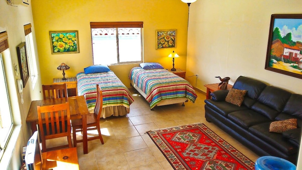 Casa Evita 4 Bedroom Beachfront Home