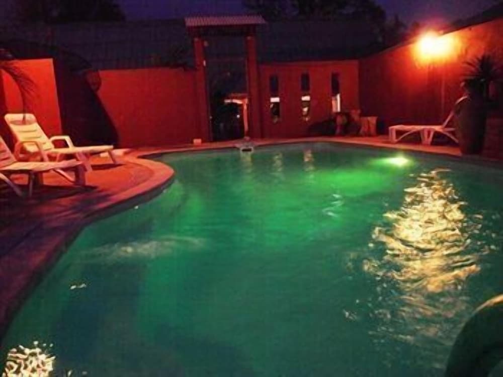 Baan Dahla Resort