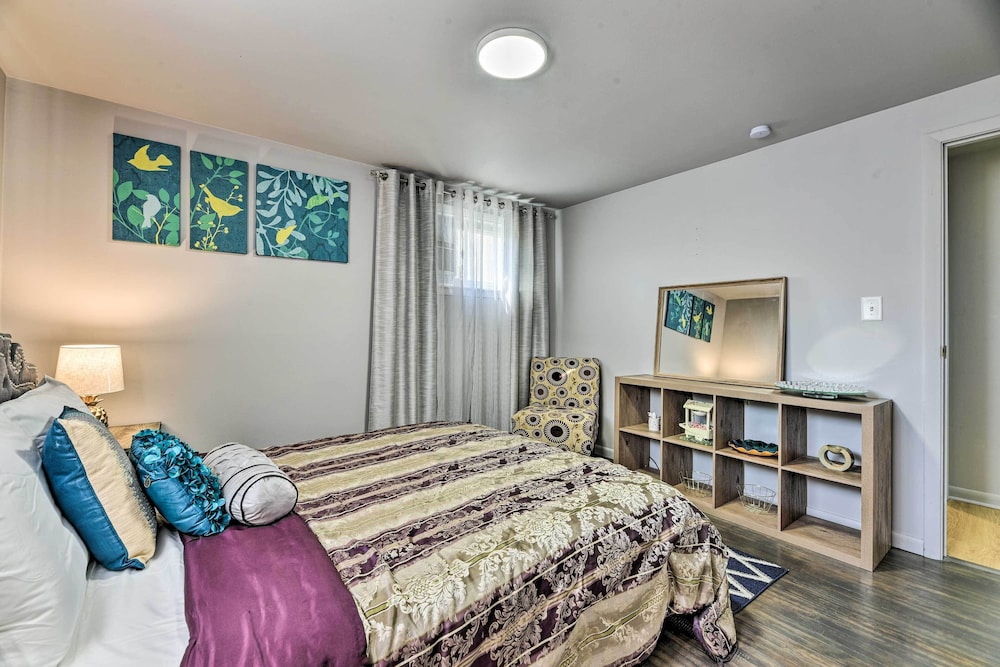 Charming Buffalo Apt: 18 Mi to Niagara Falls!