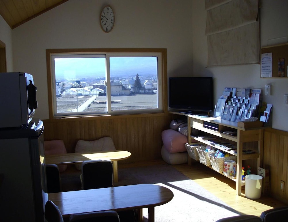 Lodge Orange Cabin