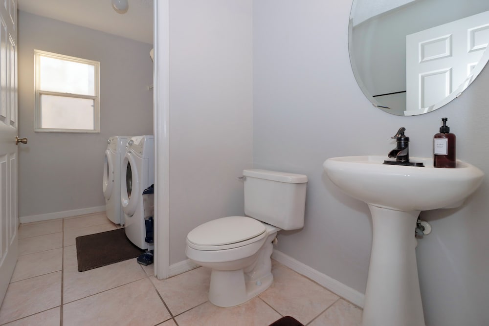 Lakeview 6Br W/ Pool, Hot Tub & Near Theme Parks