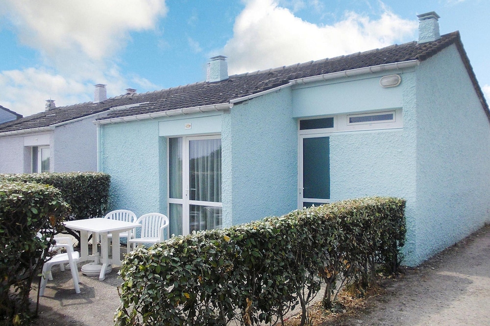 Les Iles Anglo-normandes Holiday Resort, Portbail view 3