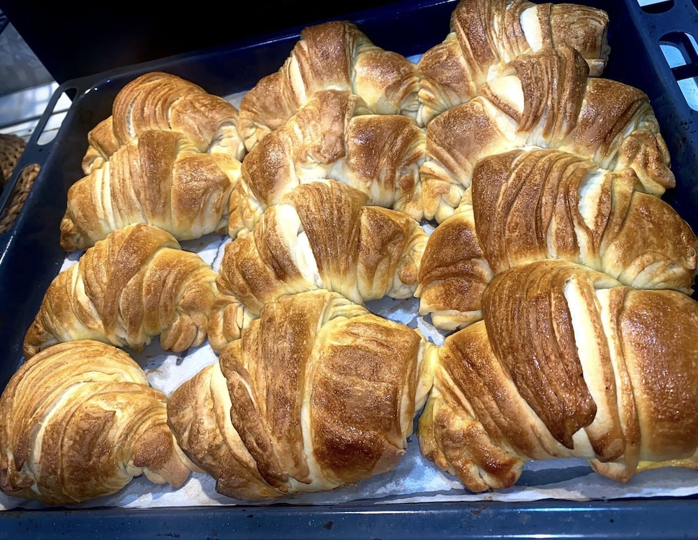 Sirmione Vacations - A.G. Holiday Hotel - Property Image 1