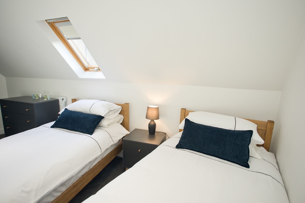 2br-central-15minwalktobeach-freeparking-wifi