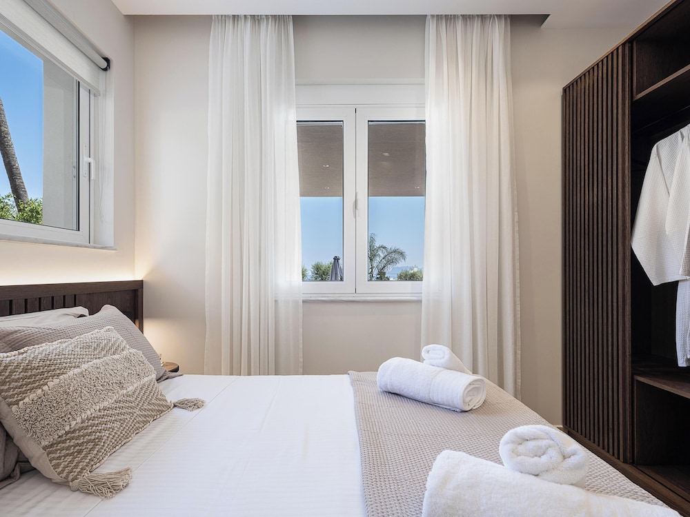 Kymélia Luxury Residences With Sea View