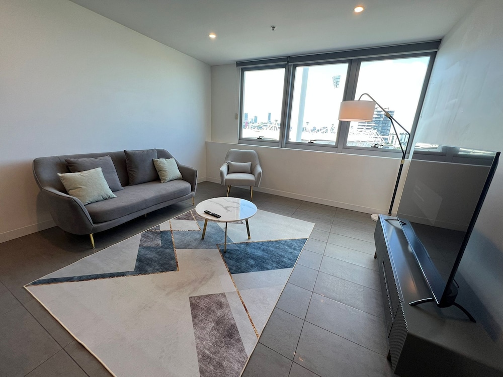Trafalgar Lane Apartments by CLLIX