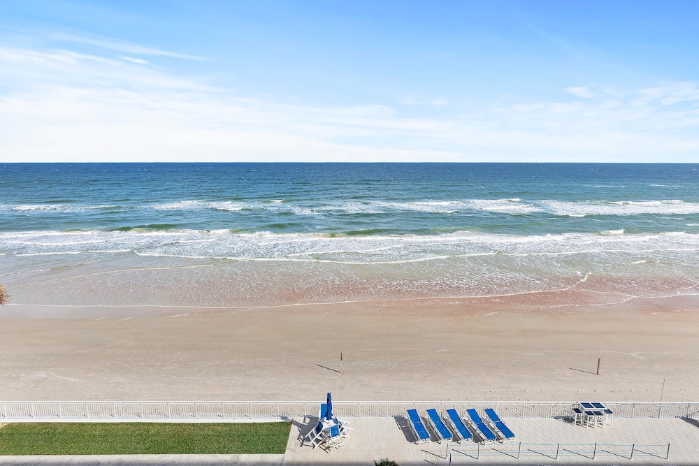 Surfside Club 503