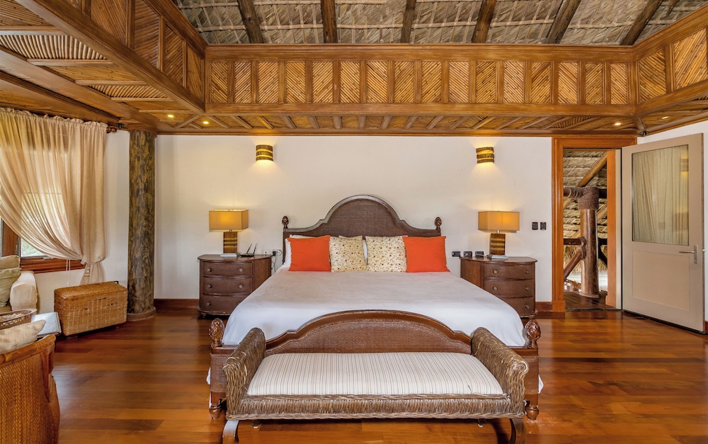 Ocean View Villa with Pool Chef Butler view 2