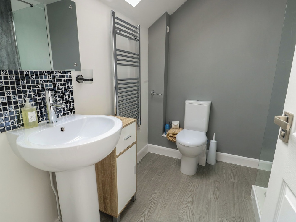 3 Parc Delfryn