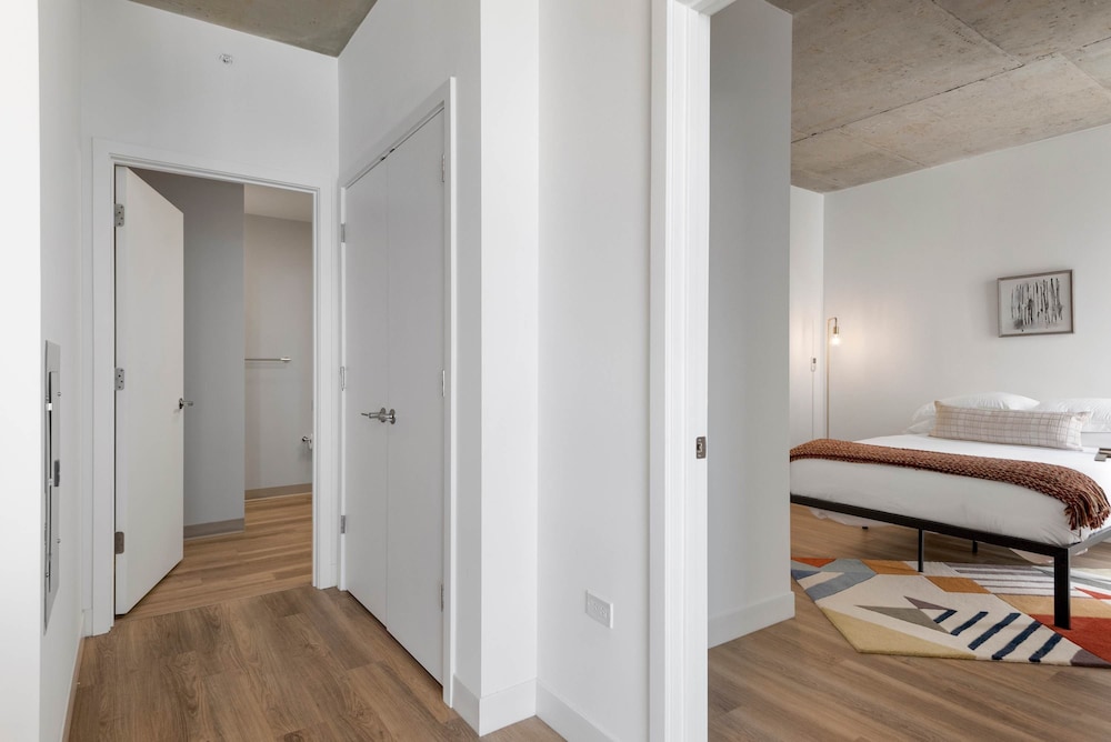 Group-ready 4BR Free Parking Walkable