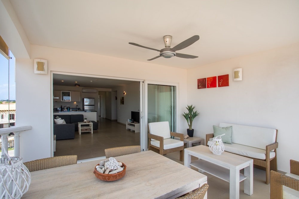Blue Bay Apartments