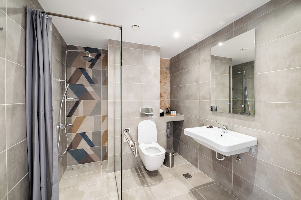 Cardamilia Suites