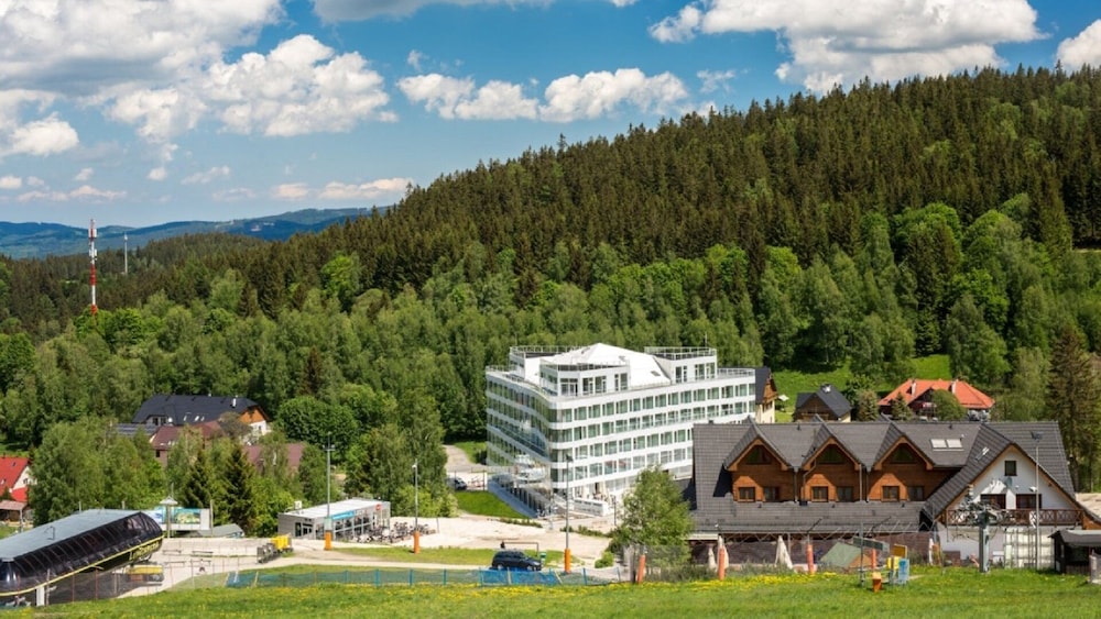 Aparthotel Biała Perła – Czarna Góra Resort | Sun & Snow