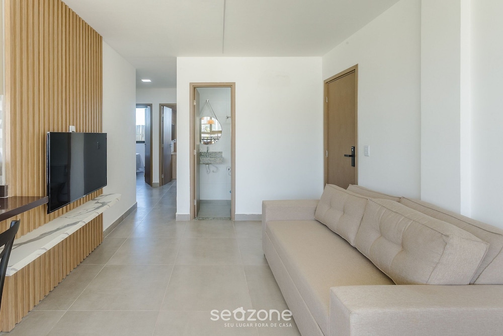 Modern and Sophisticated Apartments Near the Beach in Marau VLL