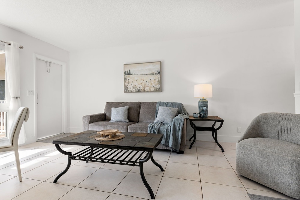 Pompano 3225