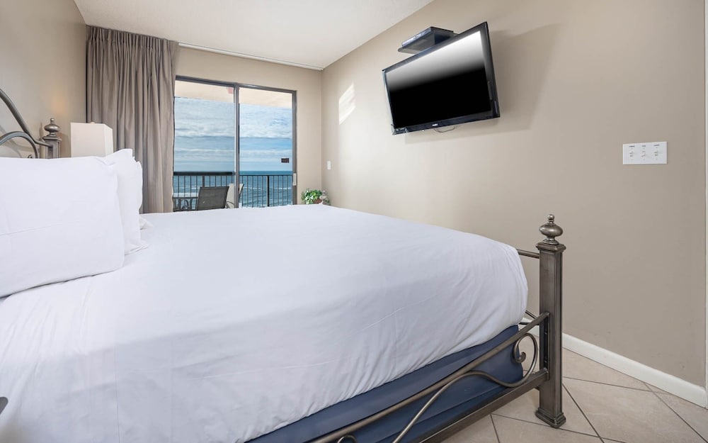 Phoenix East 1203 2 Bedroom Condo