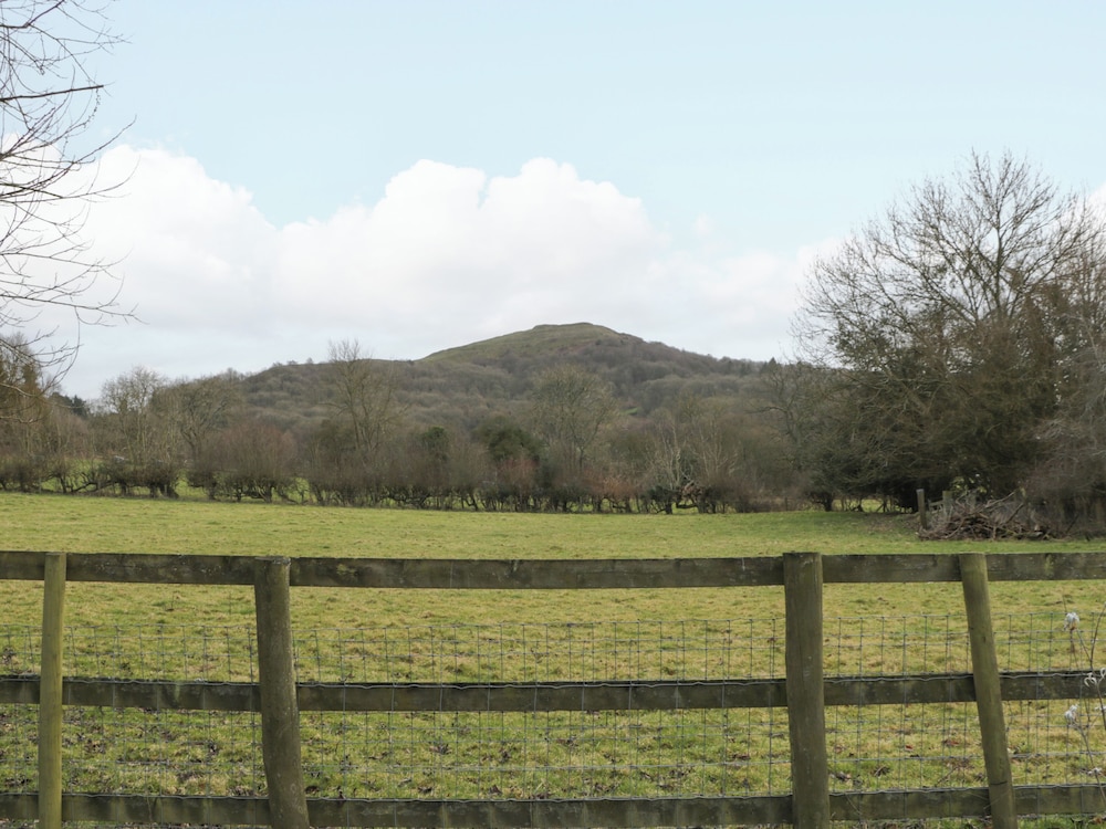 Evendine Hut @ Evendine Cottage