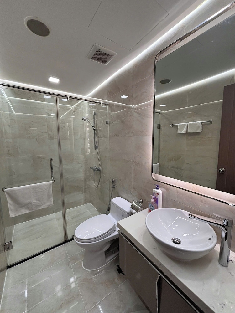 Serenity Serviced Apartments-Landmark 81