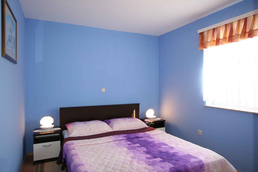 Apartments in Malinska/insel Krk 12469