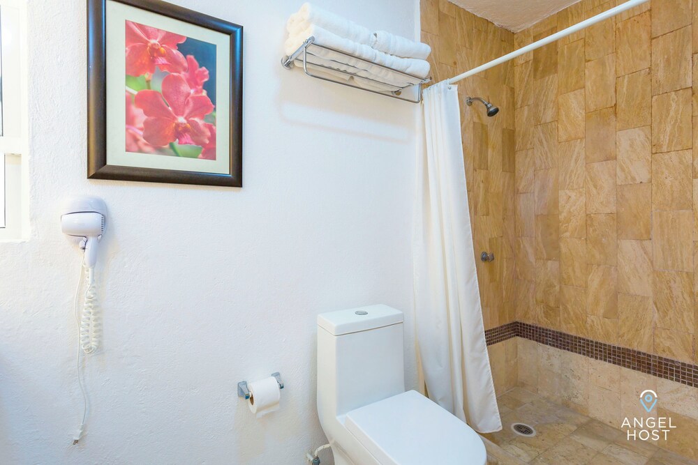 Deluxe Suites at Villas Tropical
