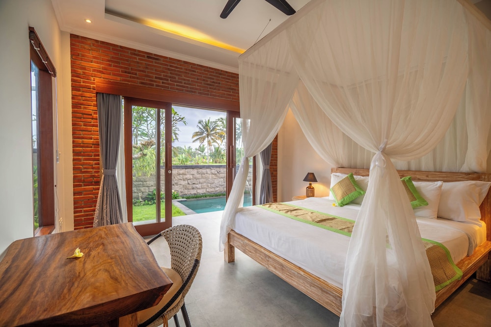 Alisa Private Villa