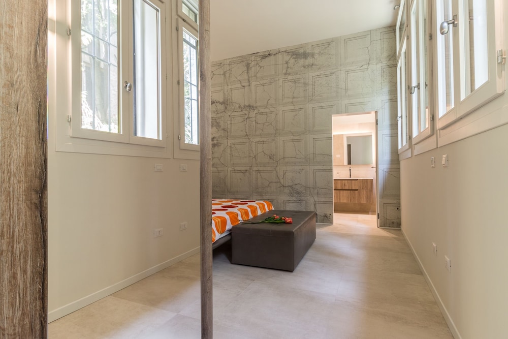 Orione Design Flat