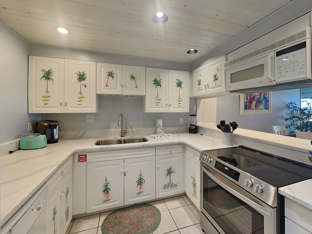 Emerald Isle #700 by Southern Vacation Rentals