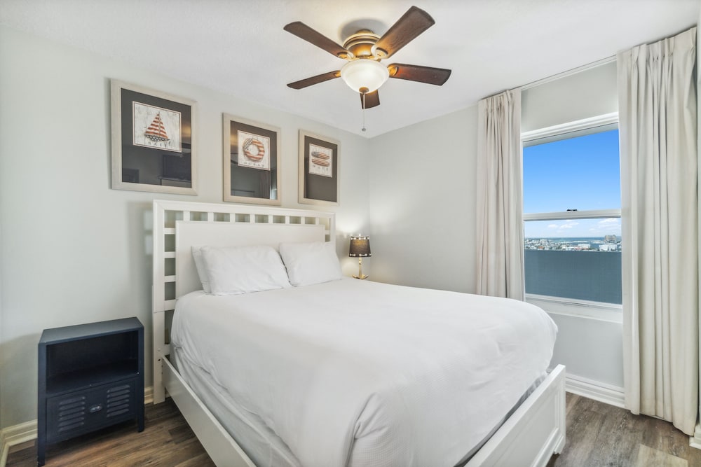Pelican Beach Resort by Panhandle Getaways