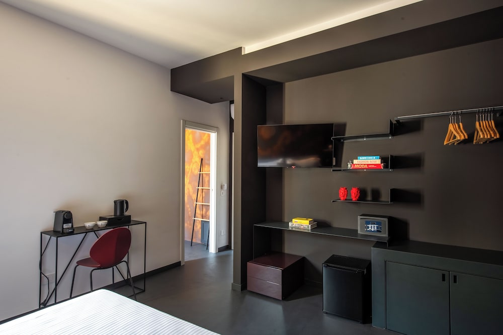 Massimo Foyer 53 by Wonderful Italy