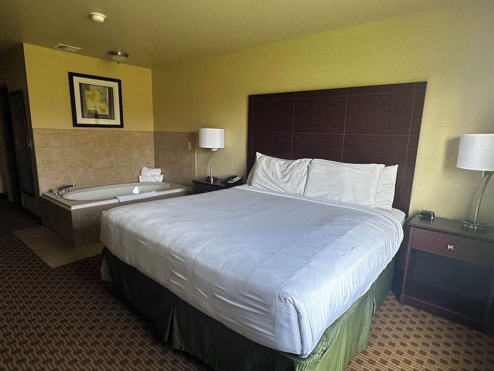 Red Roof Inn Charlestown