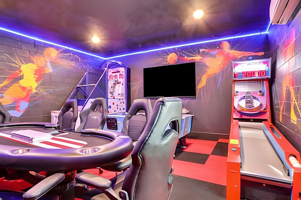 Reunion Luxury Villa w/ Lake View & Game Room
