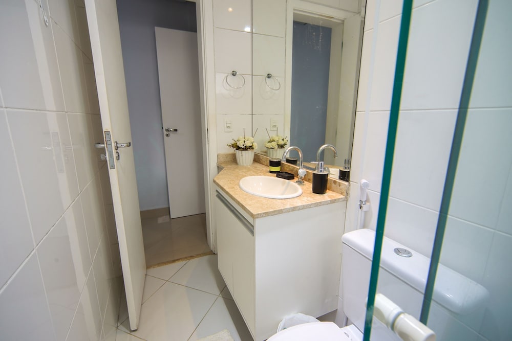 Apto pet Friendly c Churrasqueira a 100m da Praia