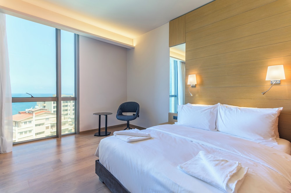 Jounieh Living - Residences by Local Host